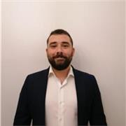 Me defino como una persona trabajadora y competente. He dado clases particulares a alumnos de hasta 4 de la ESO con anterioridad, en diferentes materias.